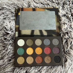 EUC Nomad Berlin Underground Eyeshadow Palette